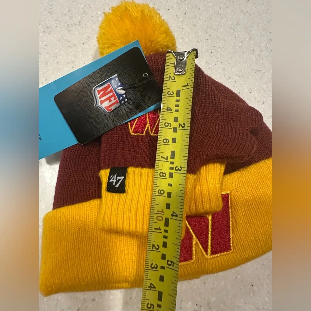 NWT Infant NFL ‘47 Washington Commanders Burgundy & Gold Beanie & Mittens Set